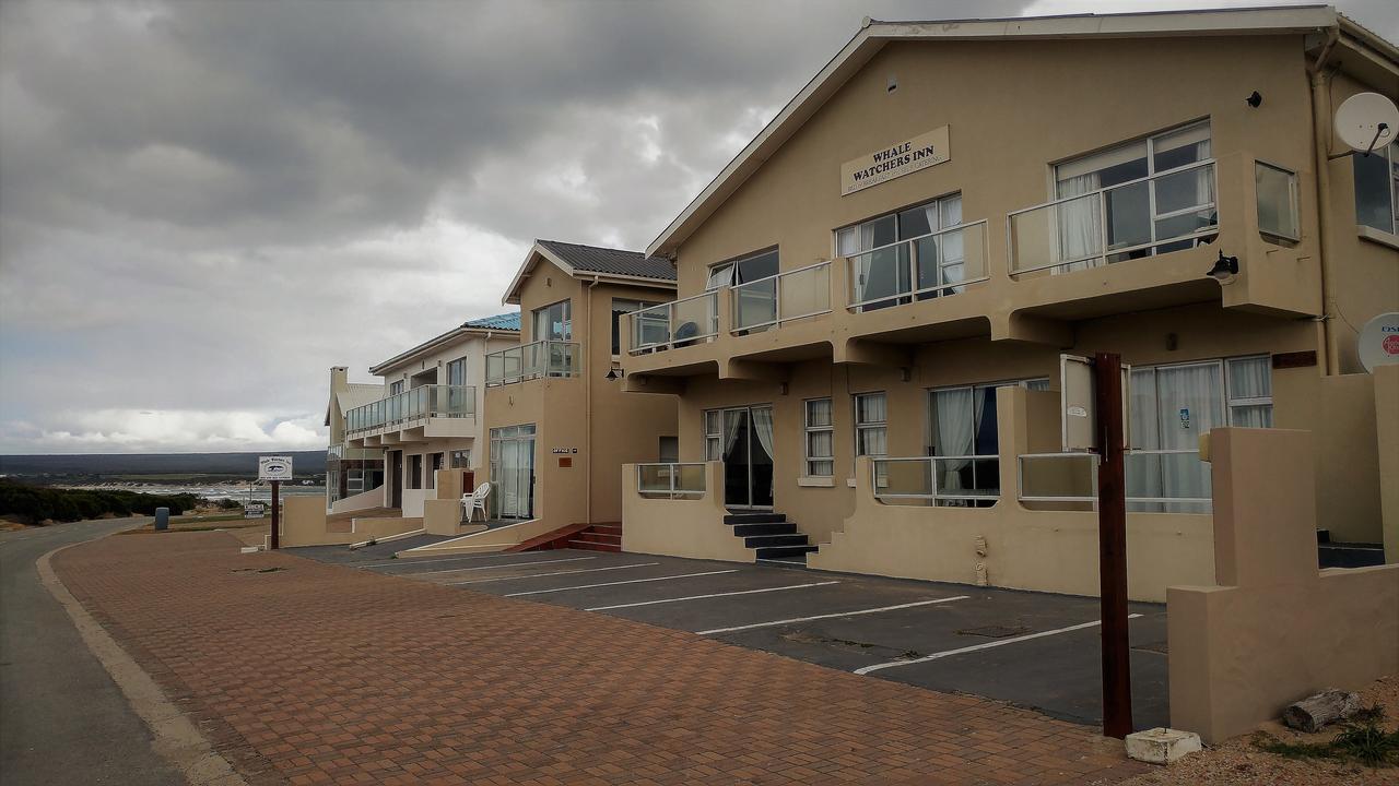 Whale Watchers Inn Уитсанд Екстериор снимка